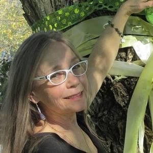 Meet your Posher, Marianne